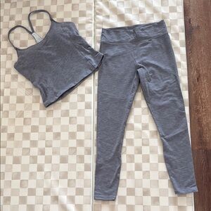 The Upside Gray Leggings and Tank Set (top 8, leggings m)